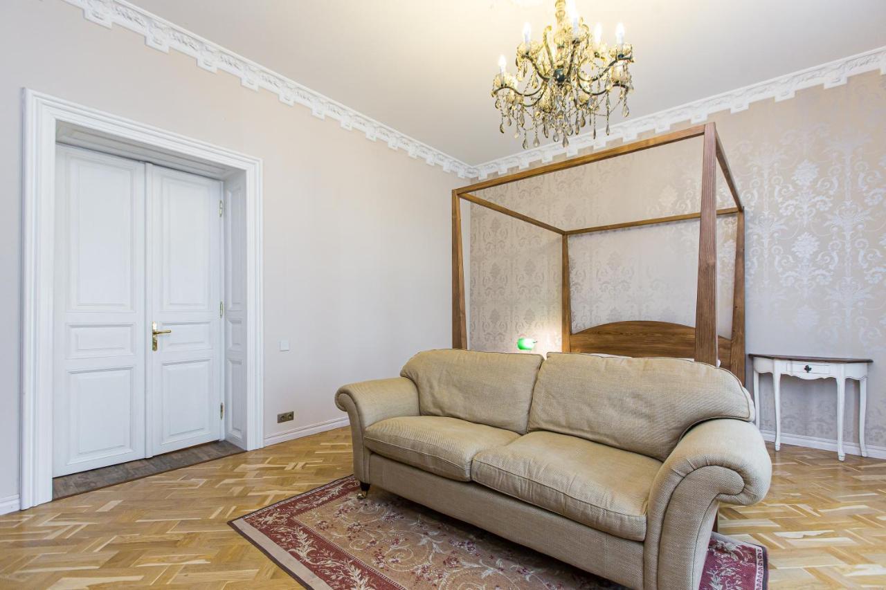 Австрійська Квартира В Центрі На Вулиці Михальчука 5 Leópolis Exterior foto