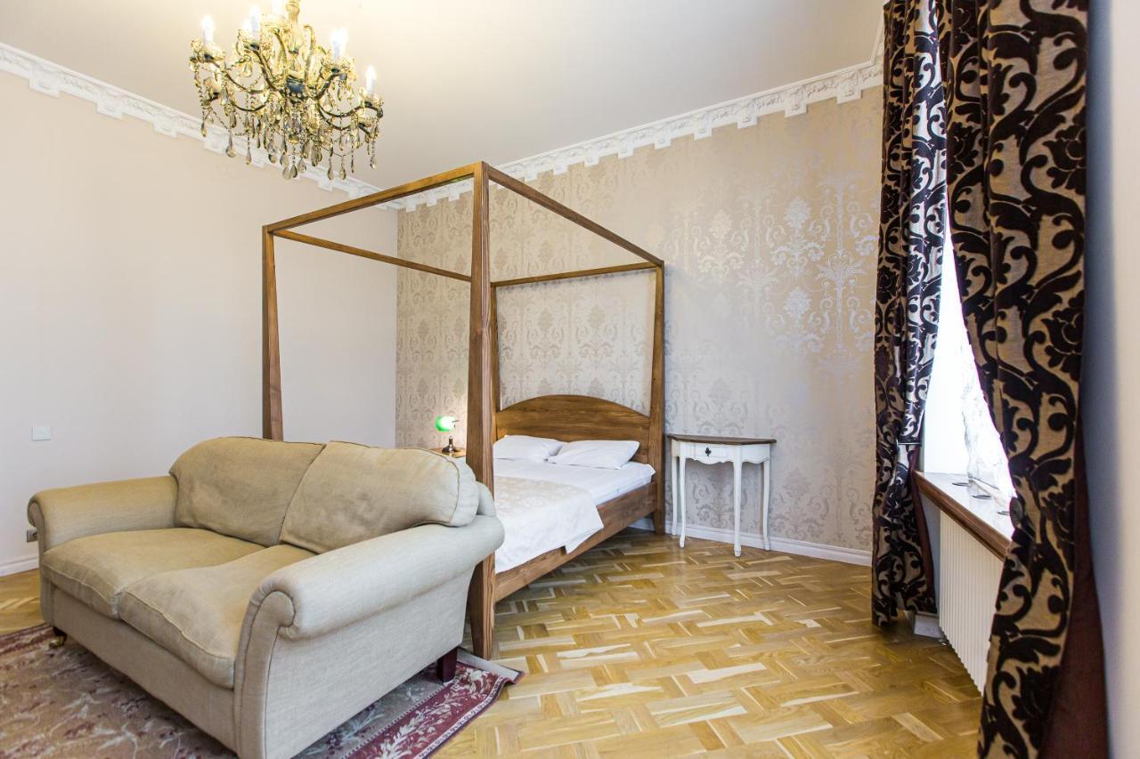 Австрійська Квартира В Центрі На Вулиці Михальчука 5 Leópolis Exterior foto