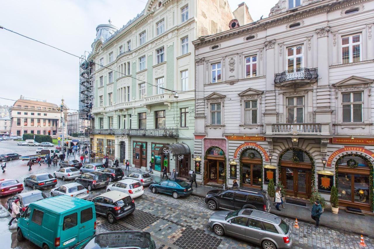 Австрійська Квартира В Центрі На Вулиці Михальчука 5 Leópolis Exterior foto